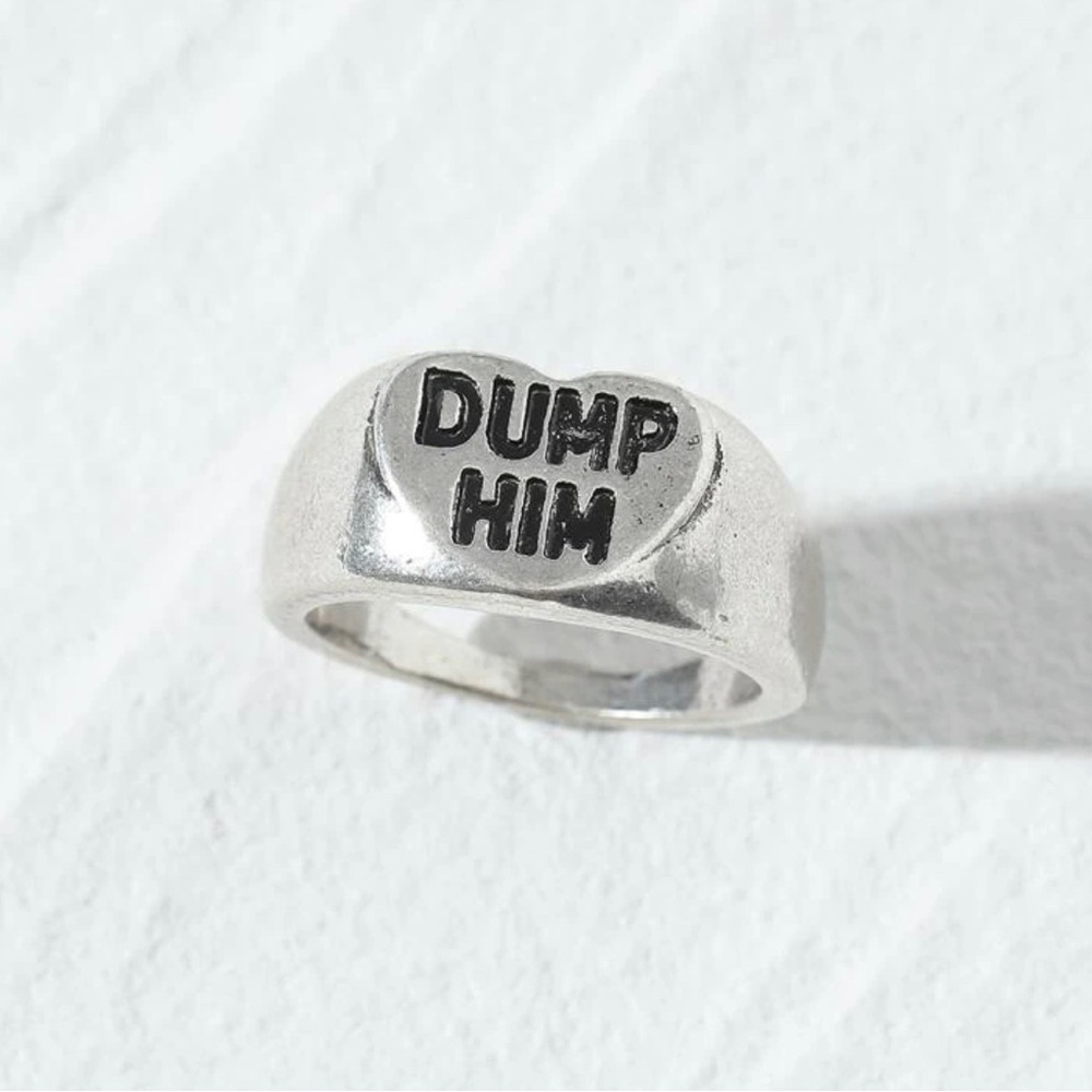 “DUMP HIM” ring - Picture 2 of 3